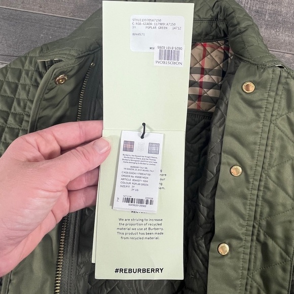 Burberry Giada Quilted Jacket in Poplar Green - Picture 7 of 15